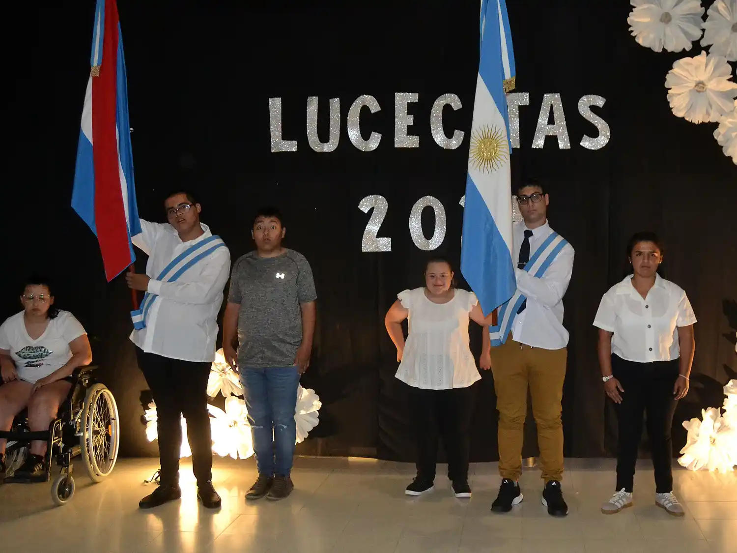 Emotivo acto de egresados y cierre del ciclo lectivo en “Lucecitas”