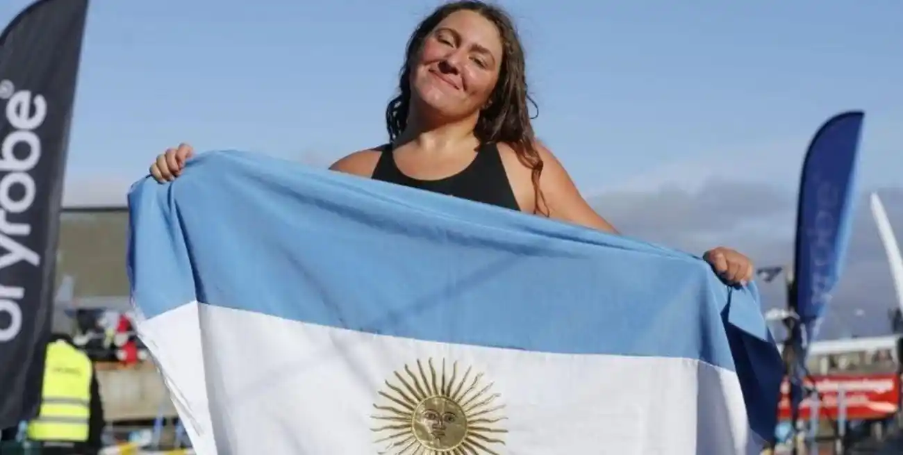 Joaquina Dalmazzo, de Cañada de Gómez - 1