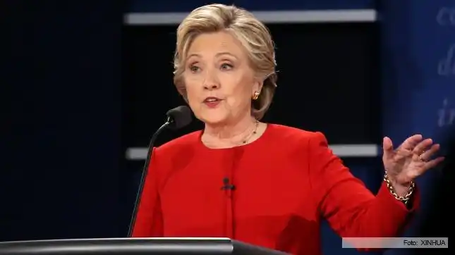 El FBI reabrió la investigación sobre el servidor privado de Clinton