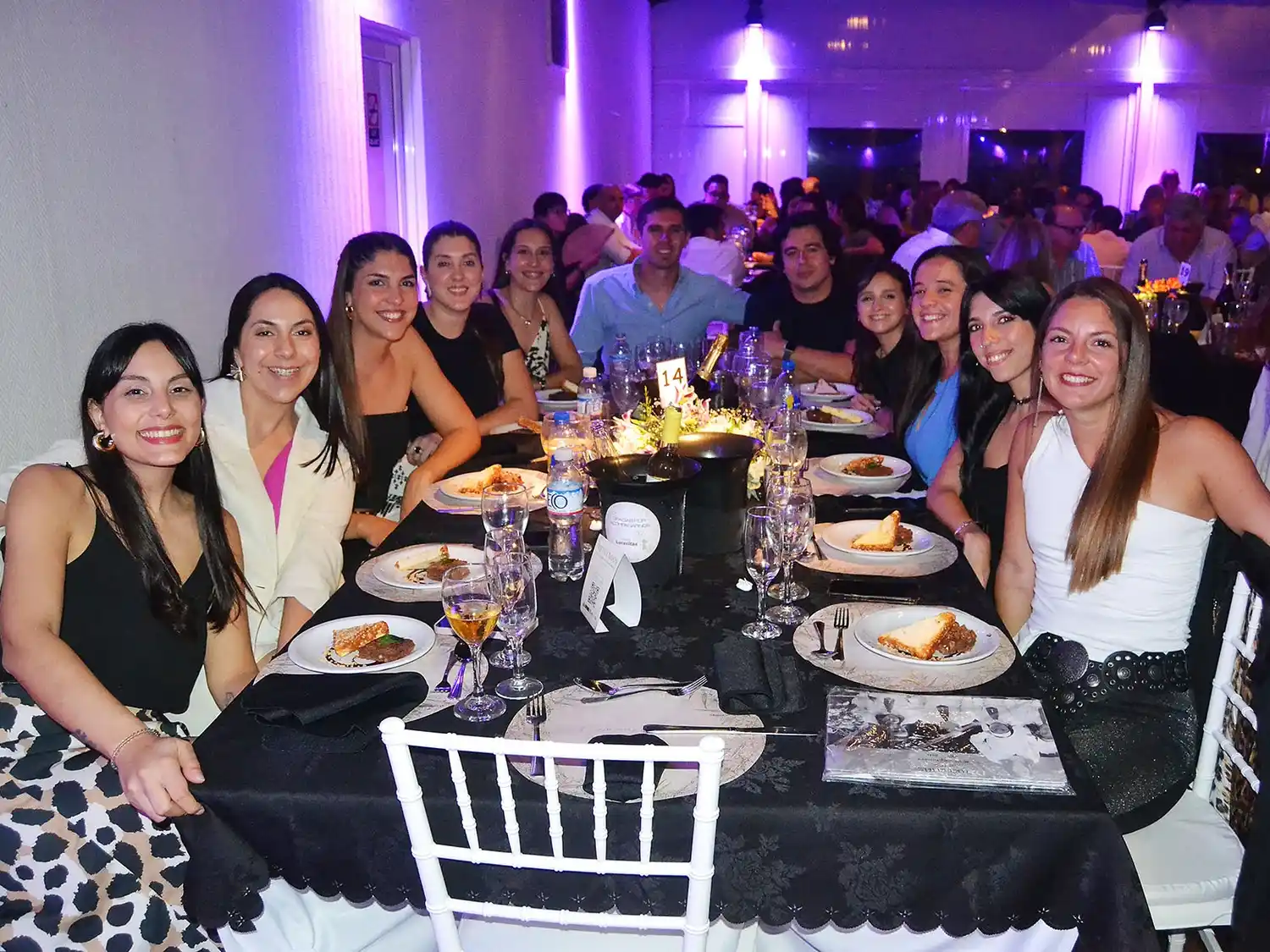 Gran cena solidaria a beneficio de la Escuela “Lucecitas”