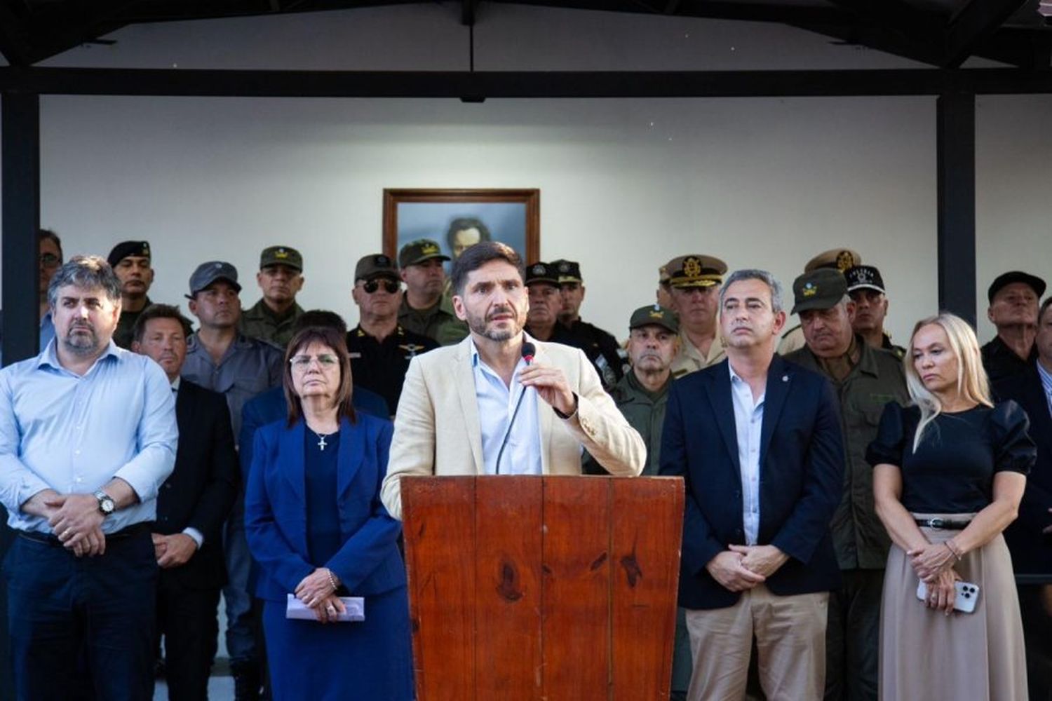 Pullaro y Bullrich se reunieron en Rosario:  "Hay un trabajo conjunto que me muestra a las bandas que iremos por ellas