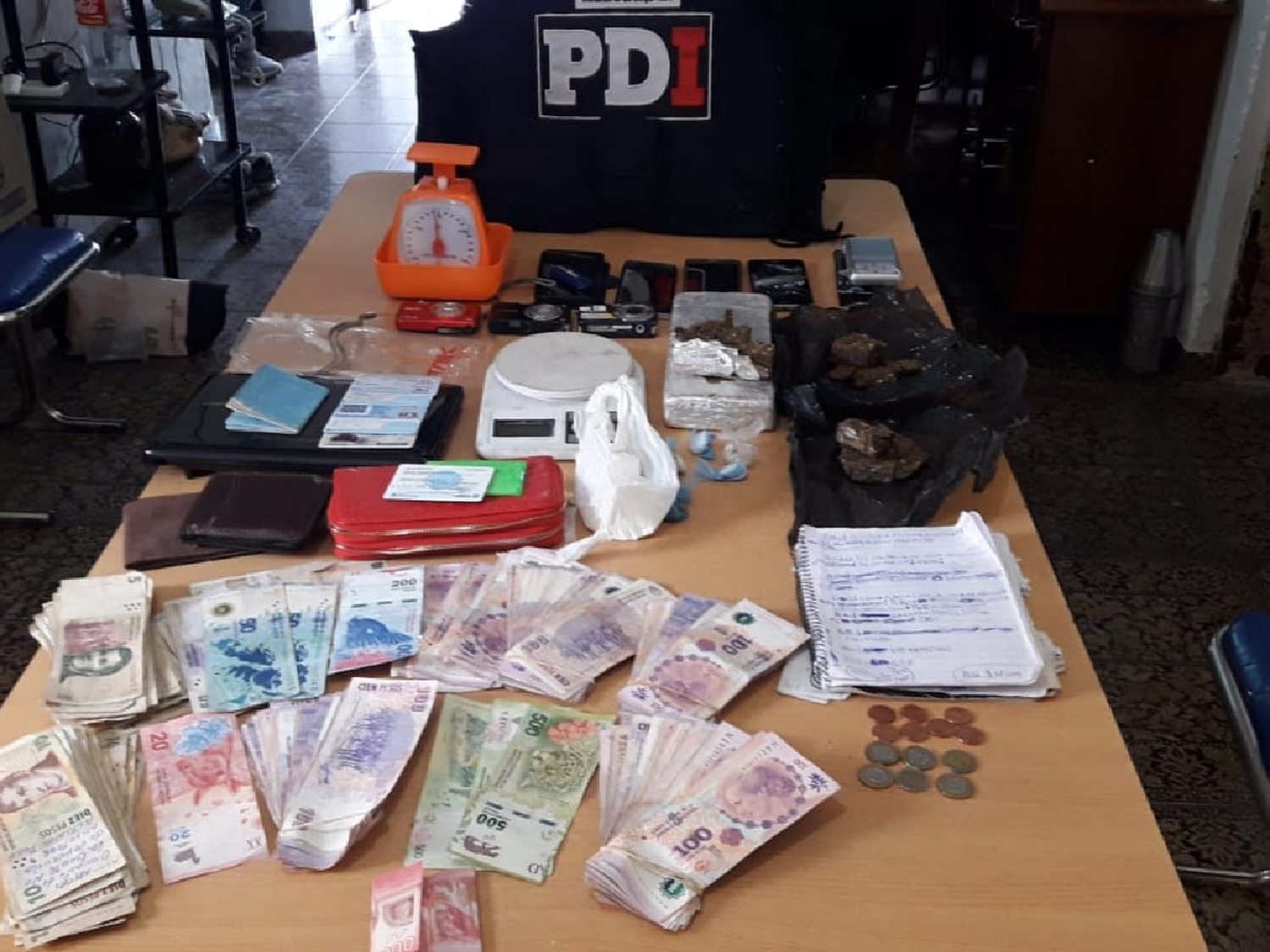 Allanamiento en Frontera: además de secuestrar un arsenal detuvieron a una pareja 