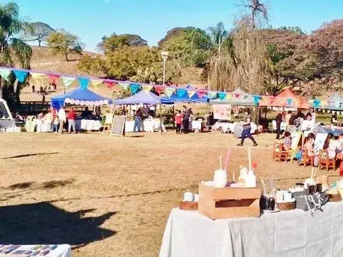 Feria Paseo del Río en el Parque San Carlos