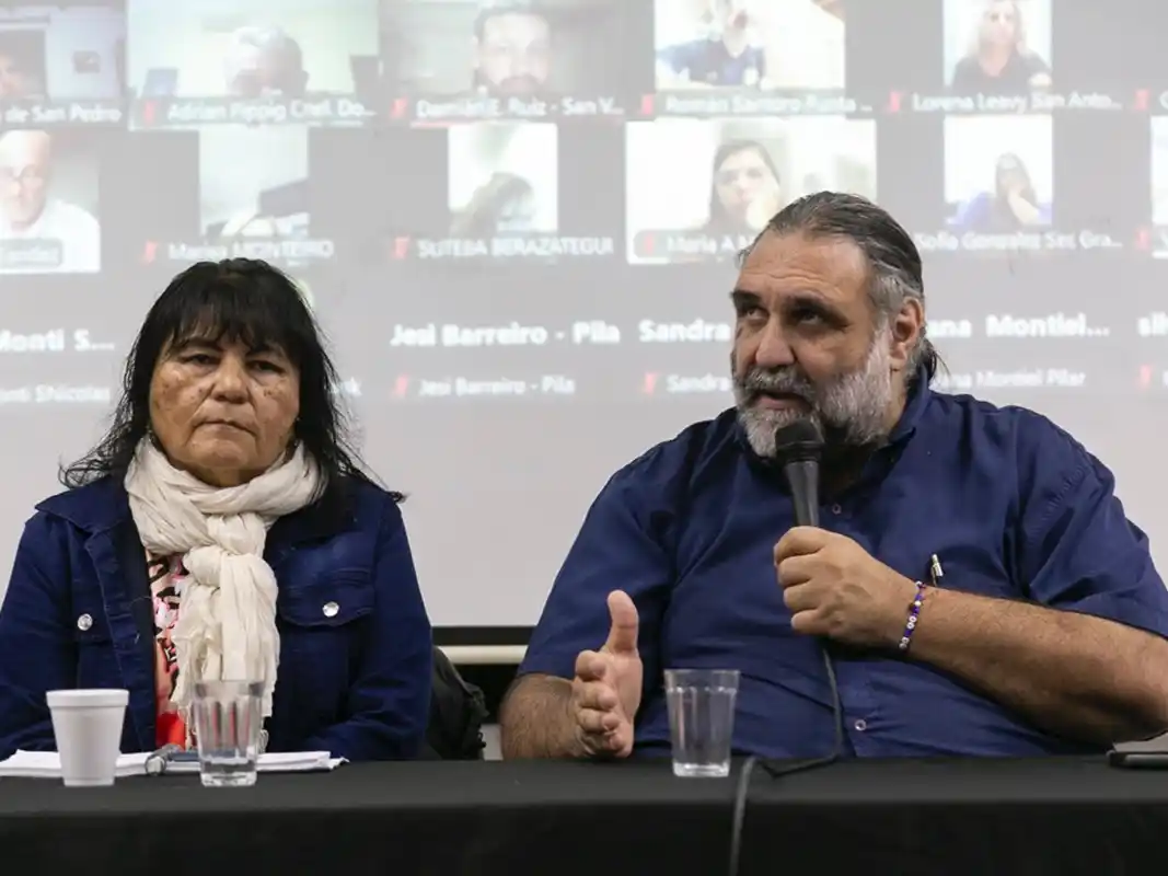 Docentes de todo el país paran este jueves en reclamo por salarios y presupuesto