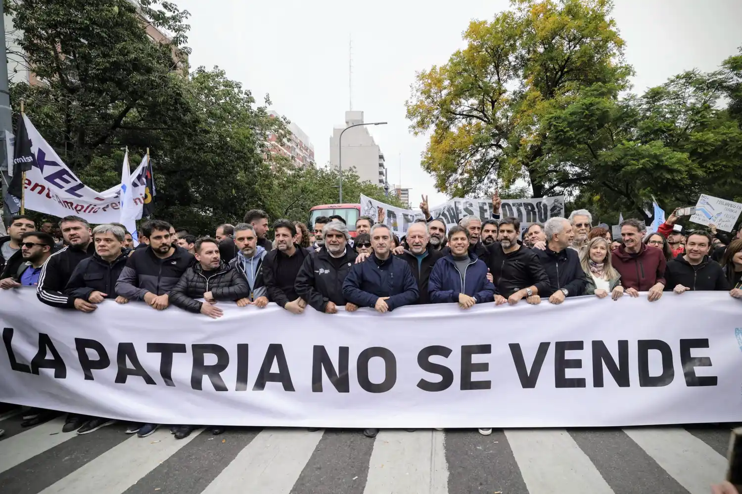La CGT marchó y dio un mensaje al Gobierno: “No vamos a resignar un ápice de los derechos conquistados”