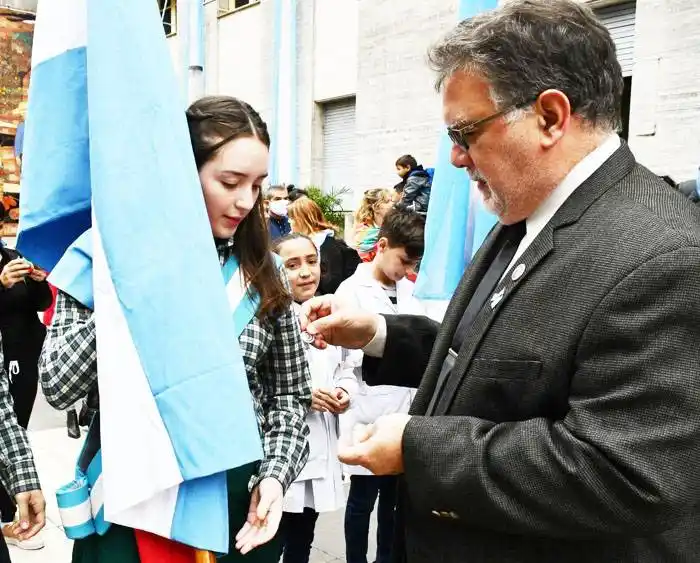 Conocer los símbolos, para fortalecer la identidad ciudadana