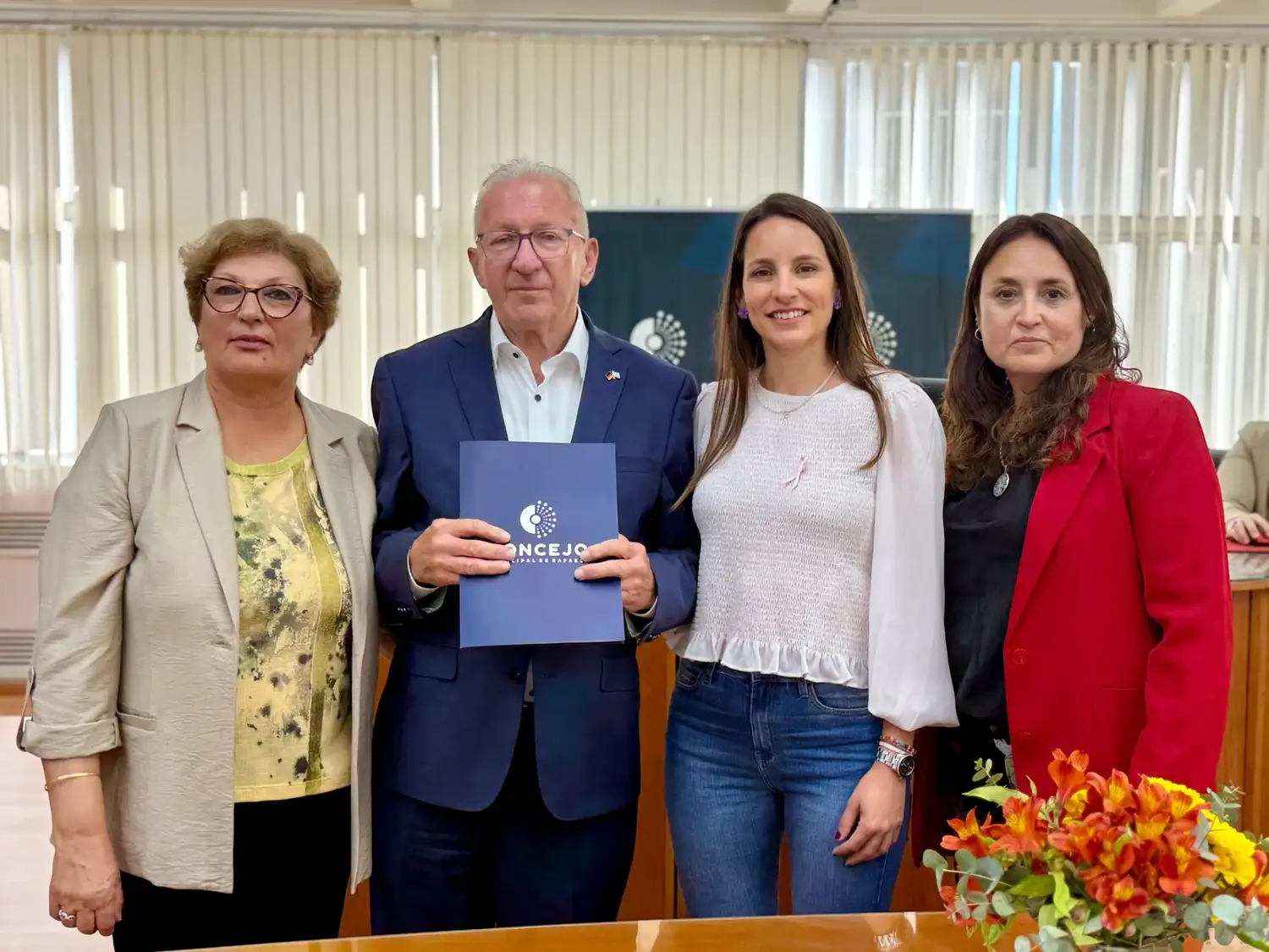 El Concejo Municipal de Rafaela celebró los lazos de hermandad con delegaciones extranjeras - 3