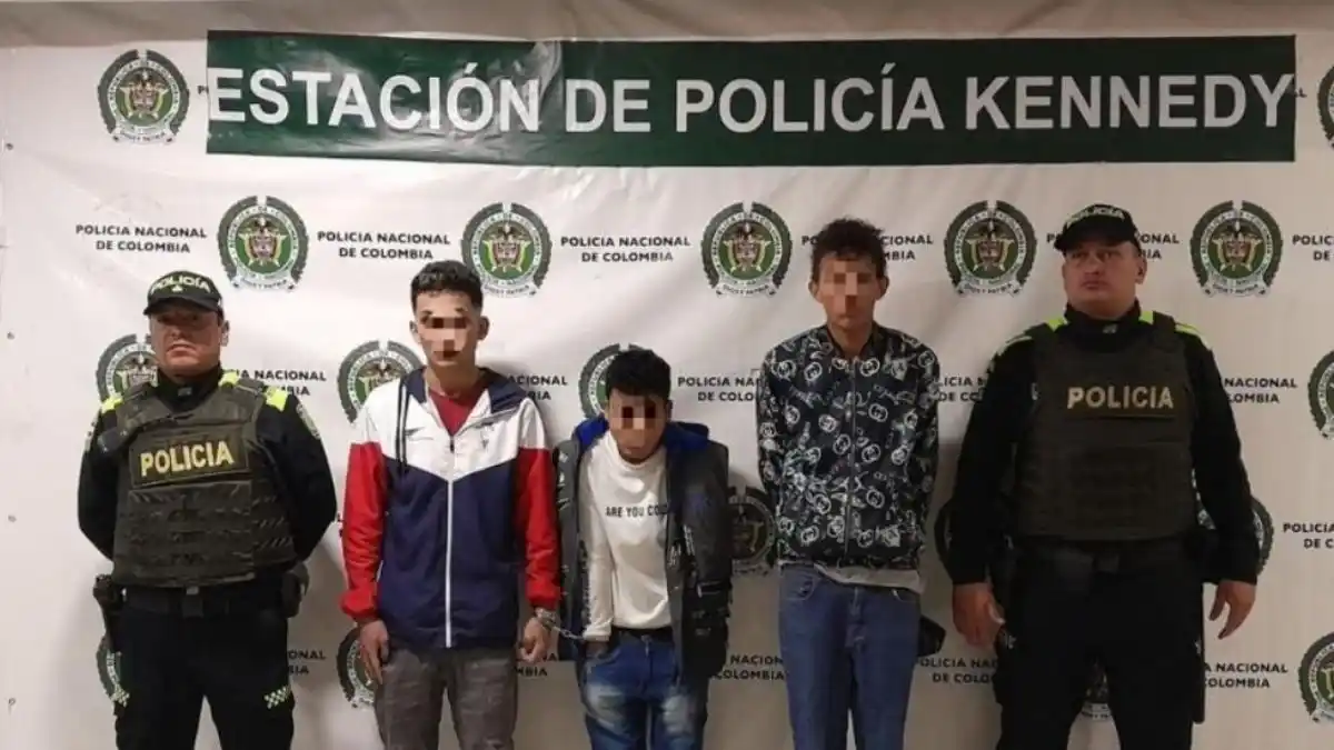 Tren de Aragua emite comunicado “aclarando” que no extorsiona en Bogotá: CAPTURAN A 3 INTEGRANTES DE LA BANDA CON PANFLETOS