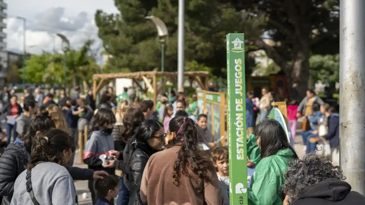 Jornada familiar en la Plaza San Martín