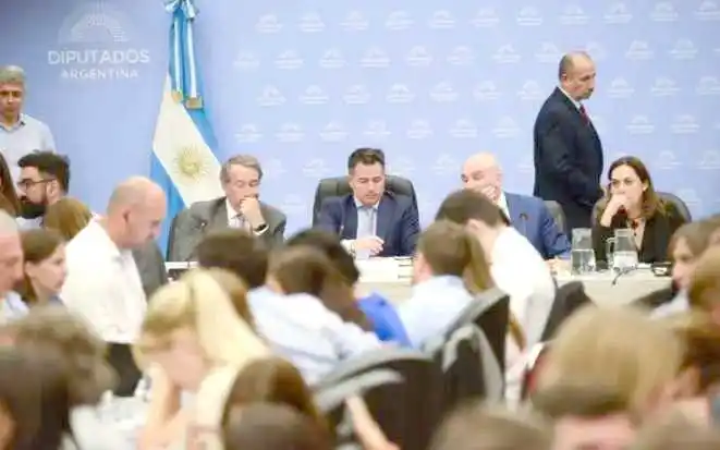 Bases y paquete fiscal: recta final hacia el recinto