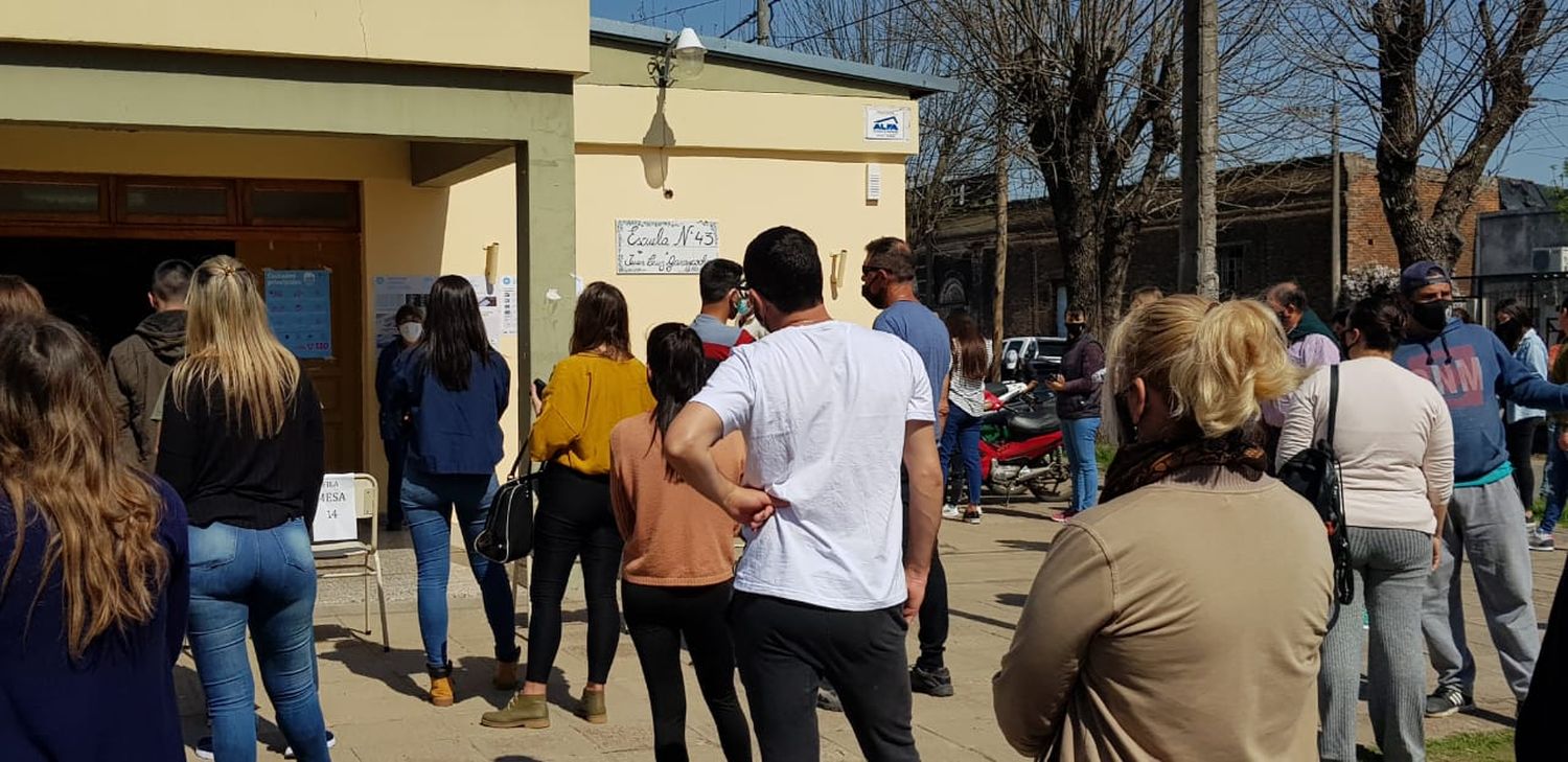 Elecciones Paso 2021: resultados extraoficiales de la mesa 18 de la escuela 43