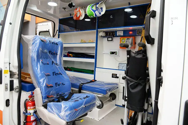 Kreplak entrega hoy ambulancia
