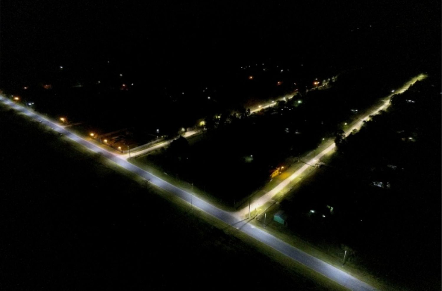 Vialidad finalizó obras de iluminación en los partidos de La Plata y Berisso