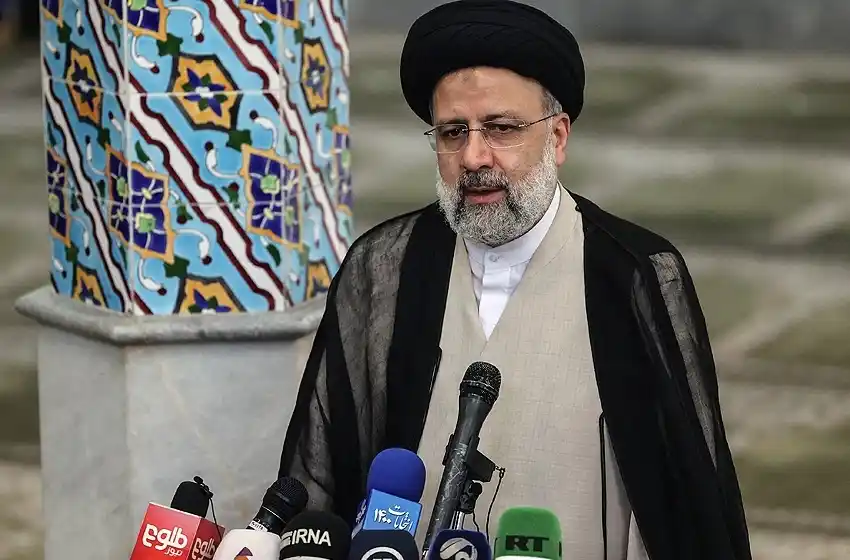 Irán: El conservador Raisi fue electo presidente en unas elecciones con récord de abstención