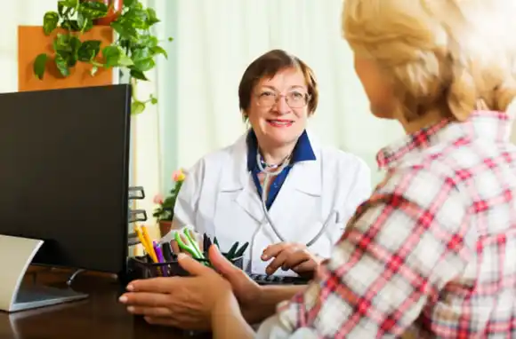 Mayores de 50  tienen más riesgo de morir por Covid-19