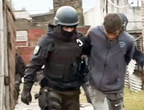 Acusado de asaltar y golpear a matrimonios sigue detenido