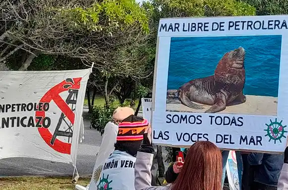 Exploración Offshore: "La empresa Shell es responsable de muchos impactos ambientales en todo el mundo"