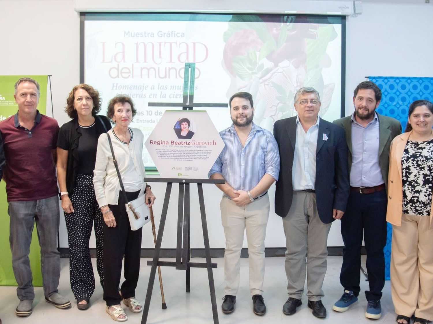 Se inauguró la exposición La Mitad del Mundo en el Museo Casa de Gobierno