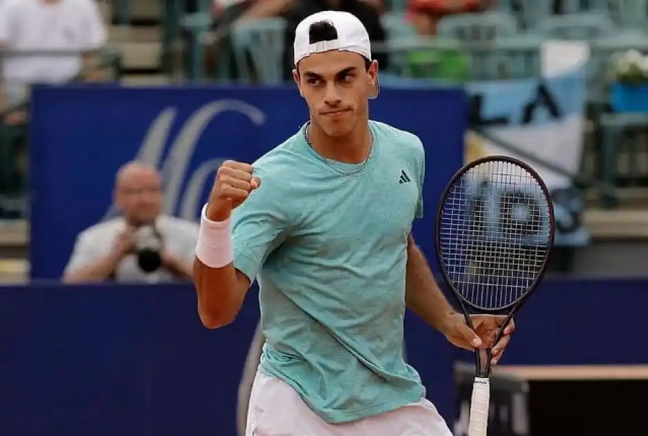 Cerúndolo derrotó a Paul y se medirá con Zverev en octavos