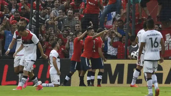 Newell´s cayó en su cancha frente a Independiente