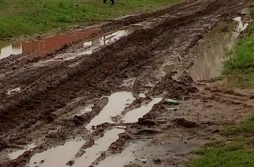 Félix U. Camet, y el drama por un arreglo de calles que "nunca llega"