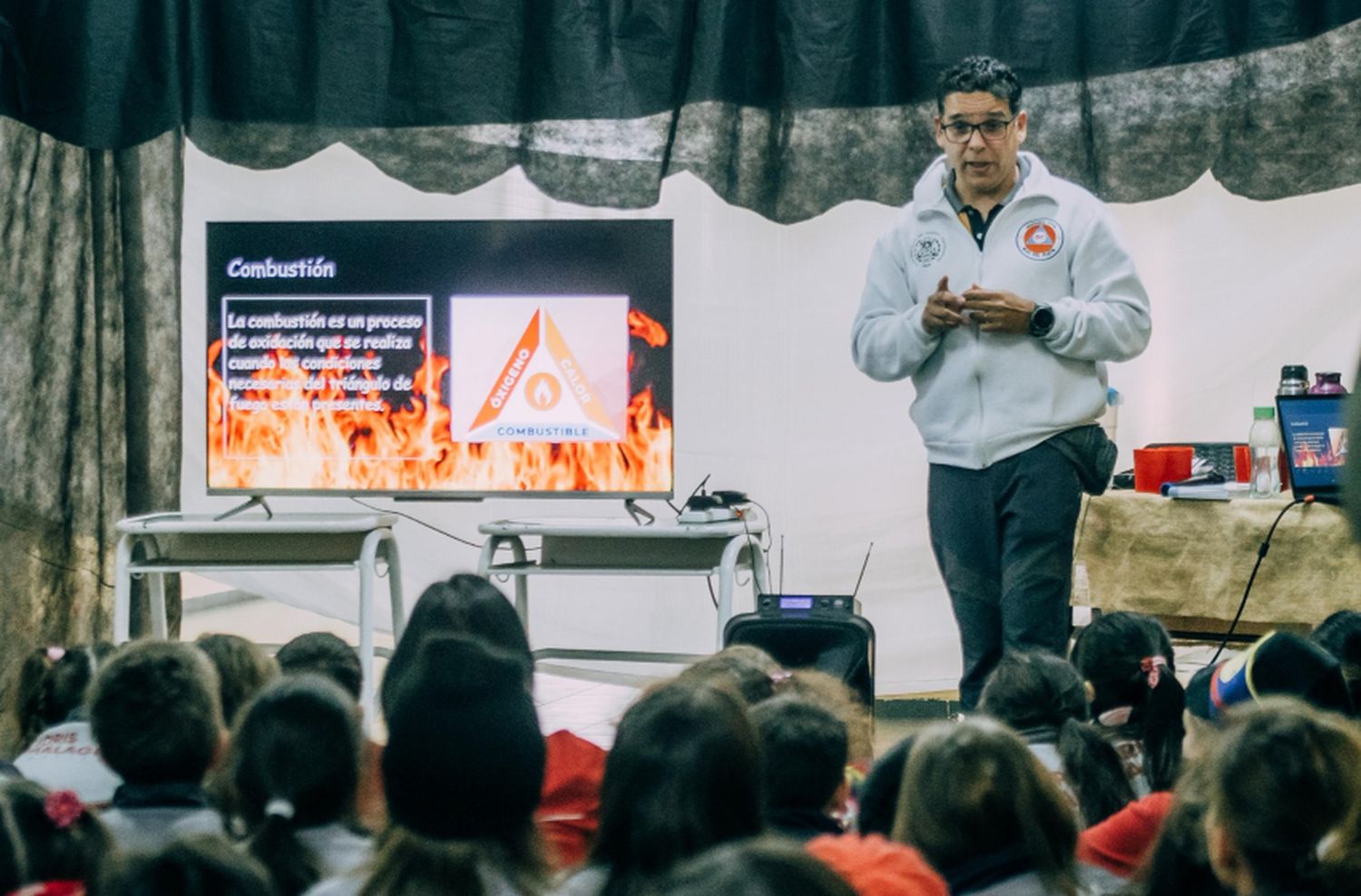 Realizan una nueva charla para concientizar sobre los riesgos del monóxido de carbono y RCP