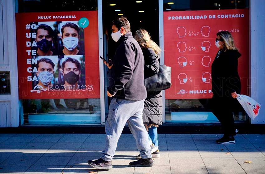 La Cámara Textil le pidió a Montenegro extender el horario de los comercios