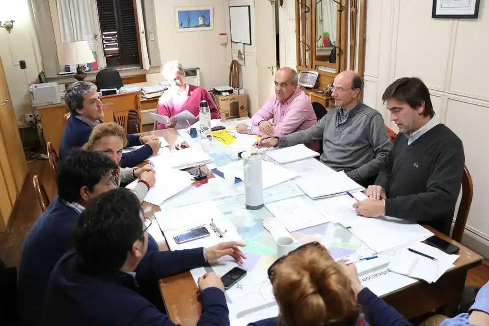 Magnasco anunció que se prevé disolver la UTE con Clear