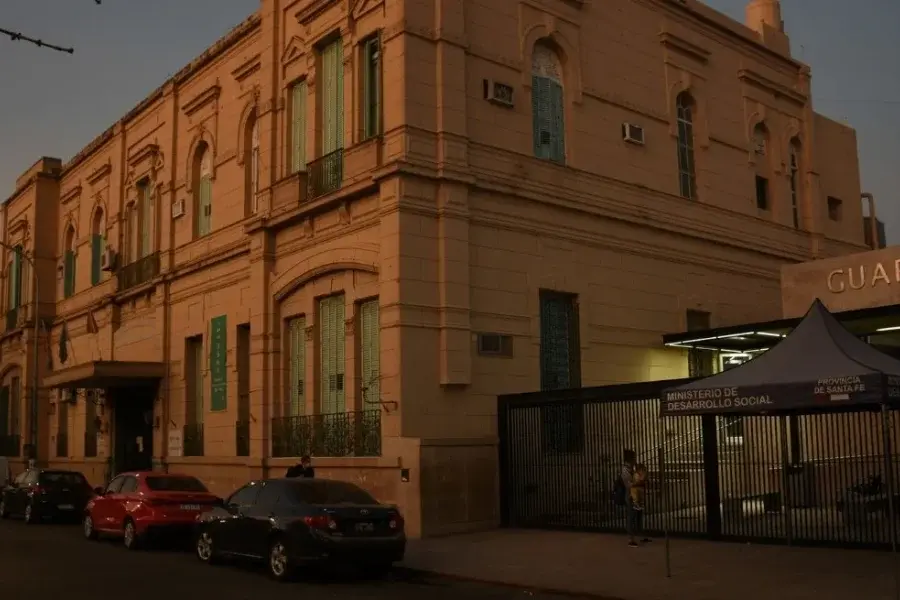 De no creer: robaron dos sillas de ruedas desde el Hospital Cullen en Santa Fe 