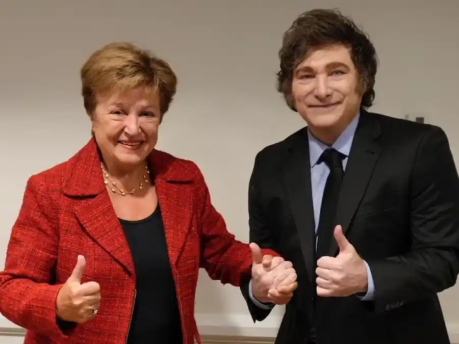 La Argentina avanzará hacia un esquema cambiario más flexible con flotación administrada del dólar