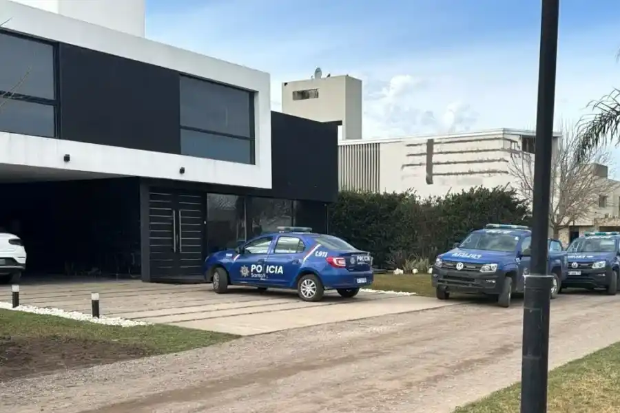 Es empresario, vive en un country de Santo Tomé y robó en la casa de su vecino: hablaron las víctimas