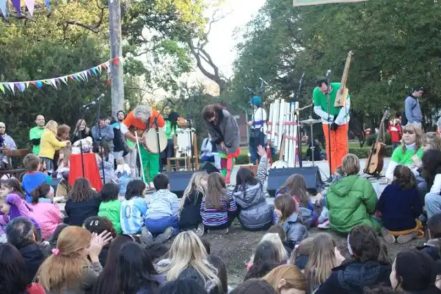 Fundación OSDE festeja el Día del Niño con Los Musiqueros