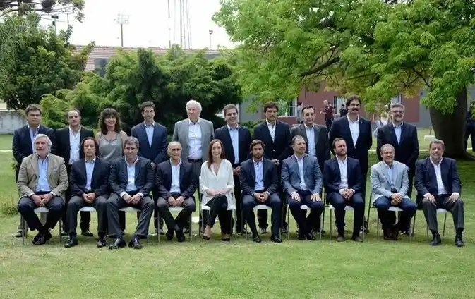 Vidal le toma juramento a su Gabinete