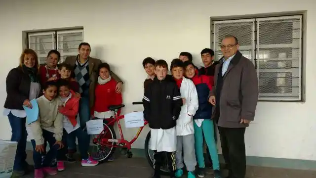 Donación del Rotary Club a la Escuela Antonio Ruiz
