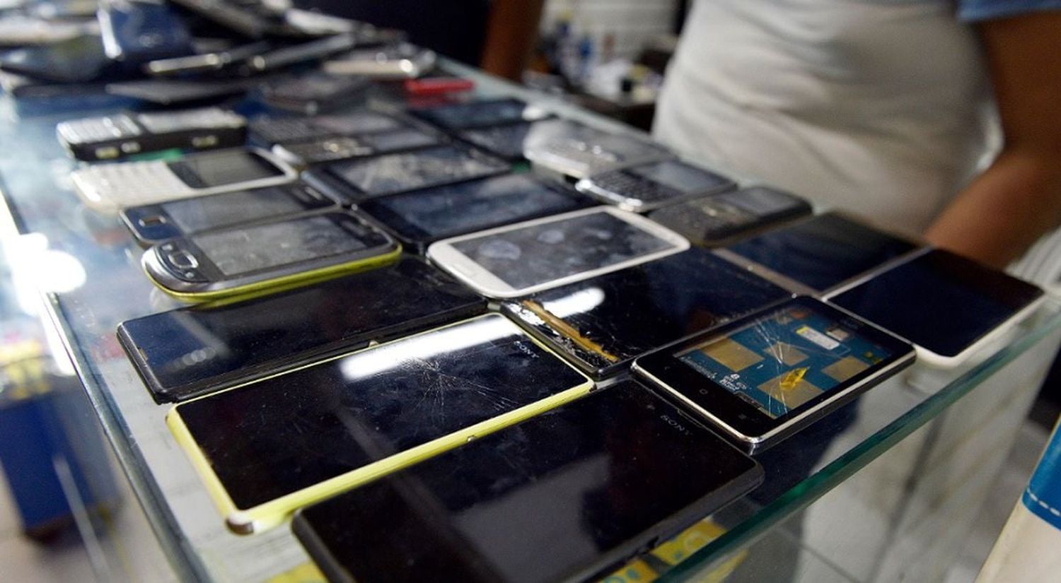 Venado Tuerto: roban 8 celulares en un comercio céntrico