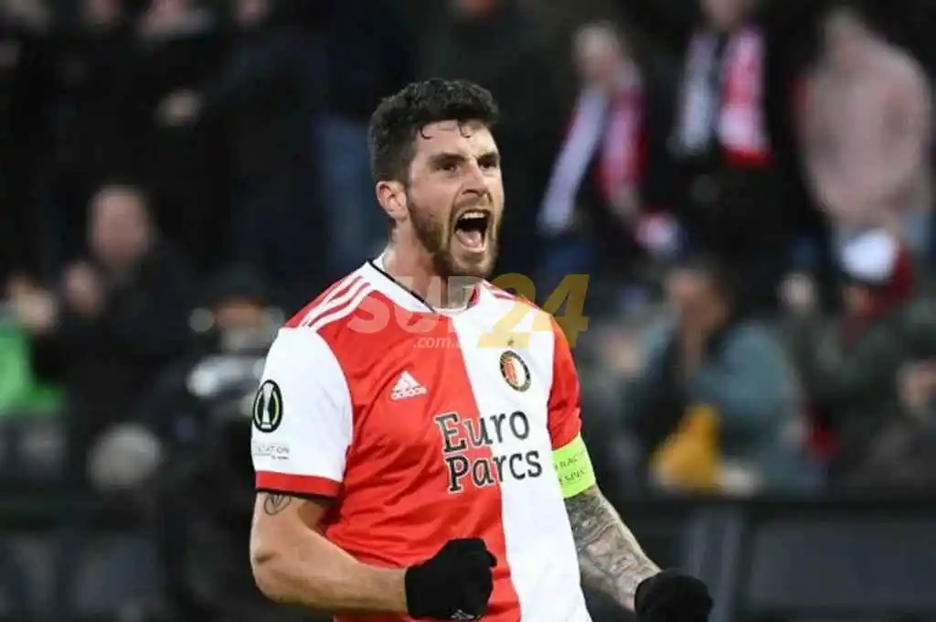 Insólito: futbolista argentino sería convocado por dos selecciones para un mismo partido