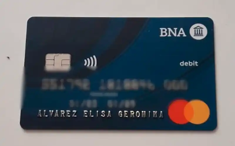 Encontraron tarjeta de Elisa Álvarez