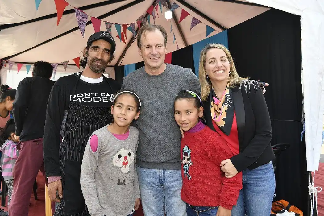 Bordet: "Tenemos que generar medidas que beneficien a quienes más están sufriendo"