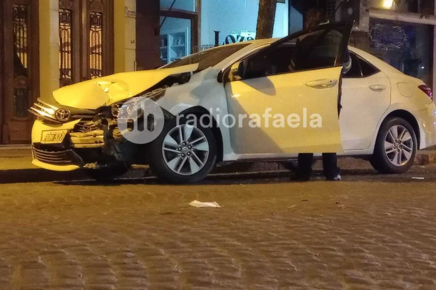 Un conductor alcoholizado impactó contra un camión de recolección de residuos