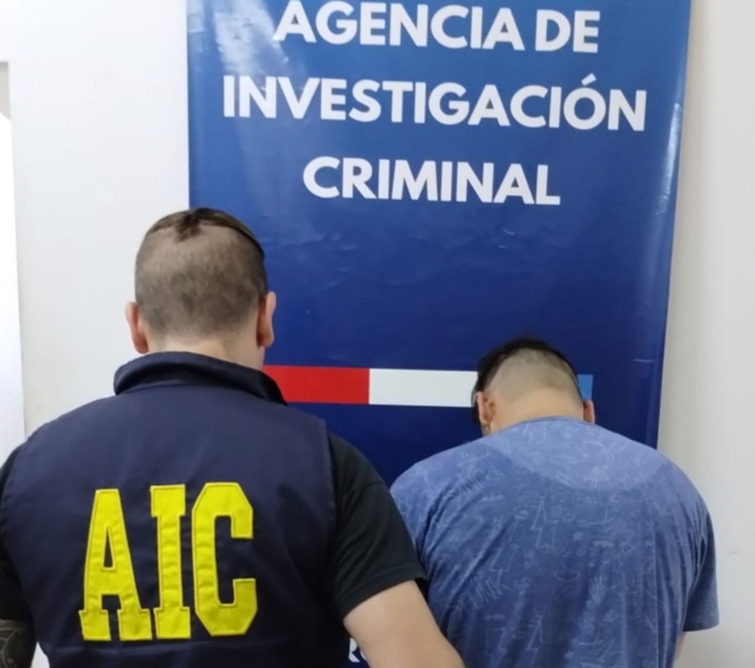 La AIC detuvo a tres personas, una de ellas vinculada al millonario robo del Rapipago de la capital provincial