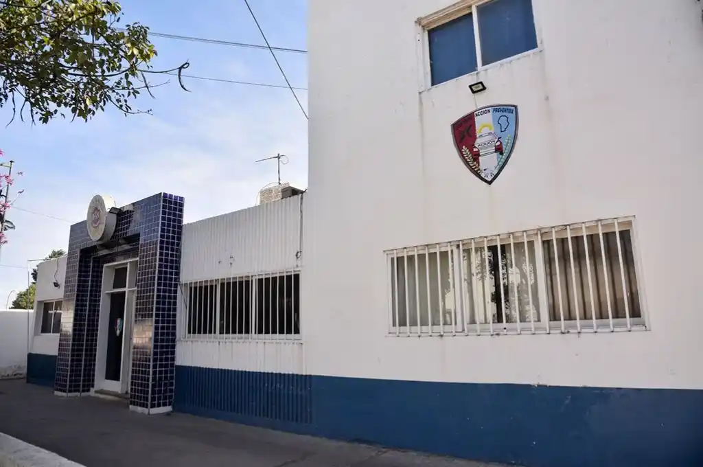 Investigan el ataque a la comisaría séptima del barrio Quintas de San Jorge