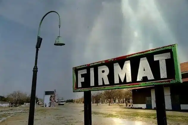 Amenazó a un intendente argentino: cuando detuvieron al atacante dijo que es "hijo de Adolf Hitler"