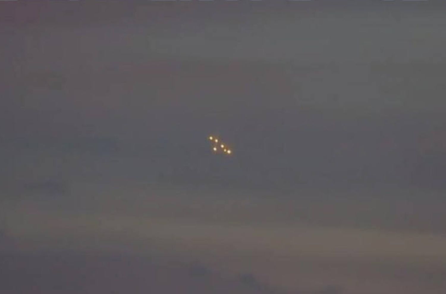 Aseguraron que hay naves extraterrestres sobrevolando Salta