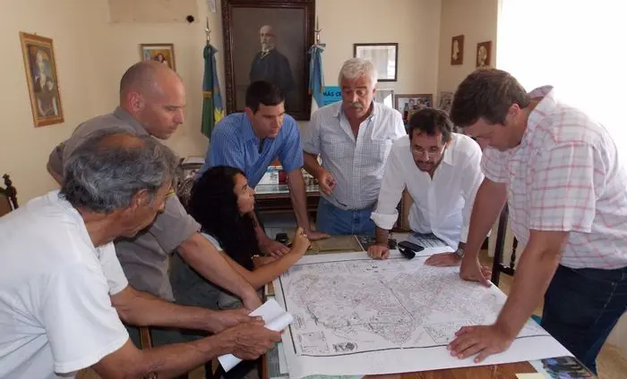 Incendio en sierras de Tornquist: Reunión de autoridades provinciales, municipales y vecinos