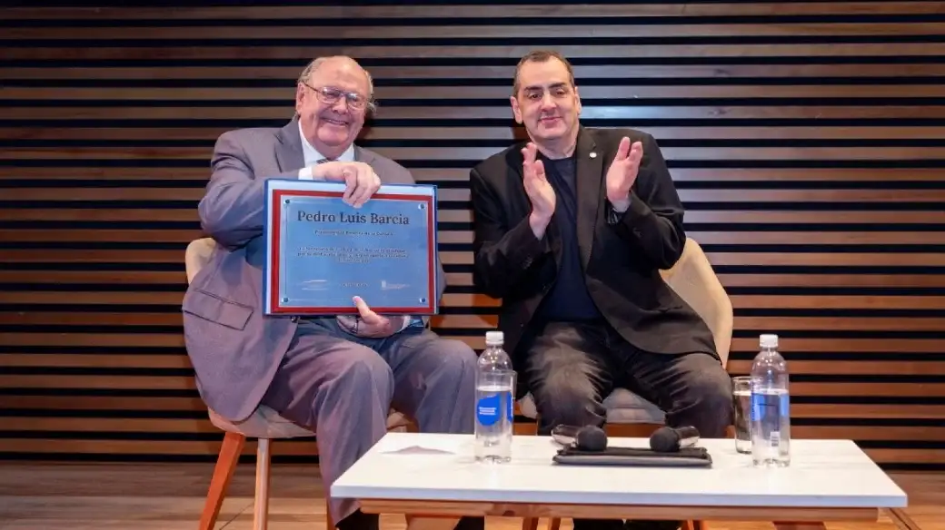 Reconocieron al lingüista gualeguaychuense Pedro Luis Barcia como Personalidad Emérita de la Cultura Nacional