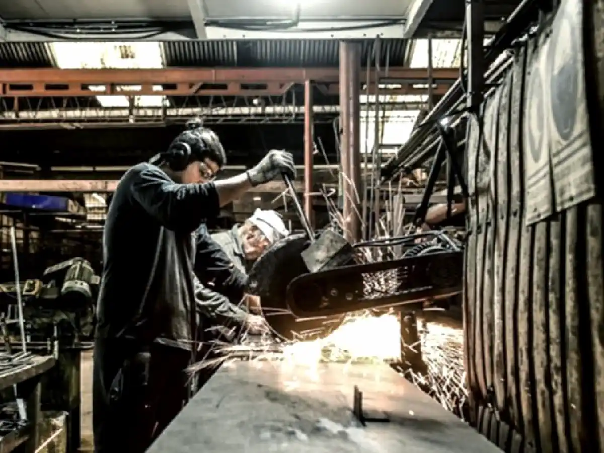 La actividad industrial y la construcción subieron en julio