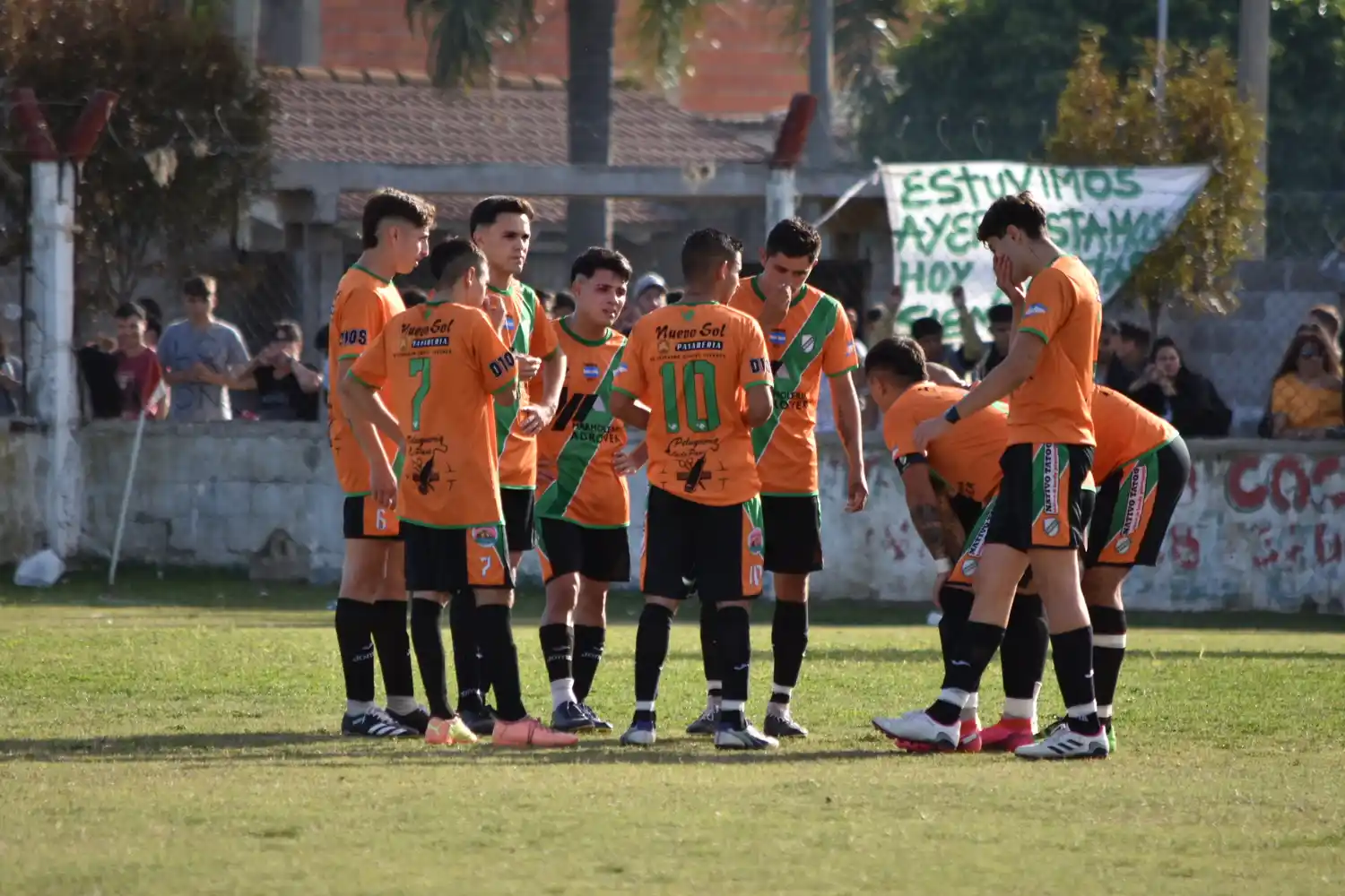 Qué necesitan Banfield, La Esperanza y Central Córdoba para evitar el descenso en el Apertura para Primera A