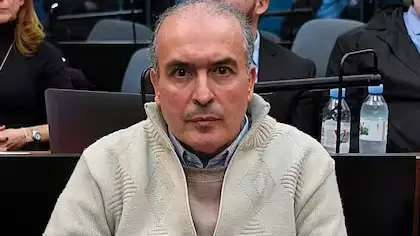 José López.