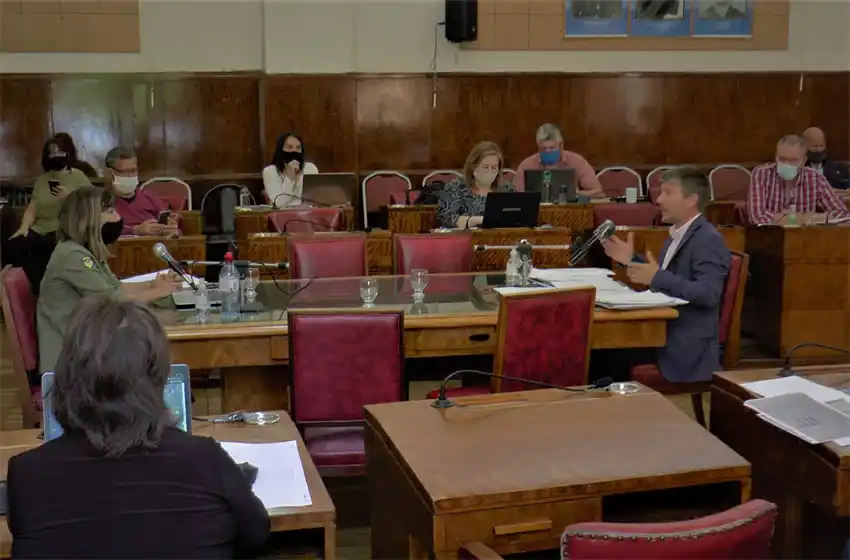 Falta de controles: "La improvisación no es un buen camino en la pandemia"