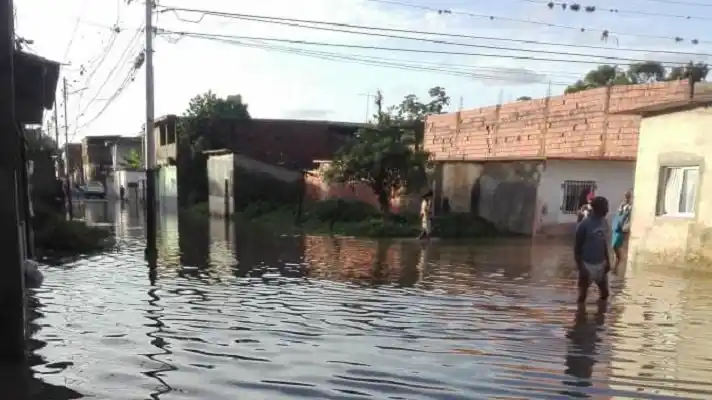 Habitantes de Curiepe piden ayuda tras inundaciones causadas por las lluvias